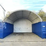 Capannone per Contenitore 20x20 Piedi con Pannello Posteriore Chiuso – Robusto e Versatile - immagine 3