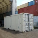 Container 20 Piedi con Tetto Rigido Apribile – Robusto e Versatile