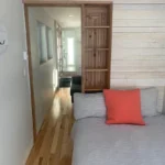 Refuge Urbain Torch & Timber - Stile Moderno e Abitare Minimalista - immagine 7