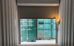 Container 20 Piedi High Cube con Porta Avvolgibile - Grigio Chiaro - immagine 6