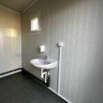 Container Sanitario Usato 6x2,4m - 6 Docce, WC e Orinatoio - immagine 6